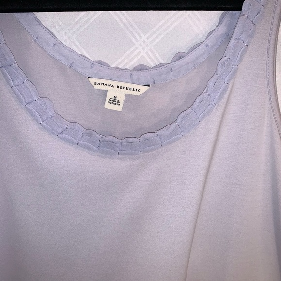 2 4/$25 BANANA REPUBLIC PURPLE TANK TOP - Picture 3 of 6